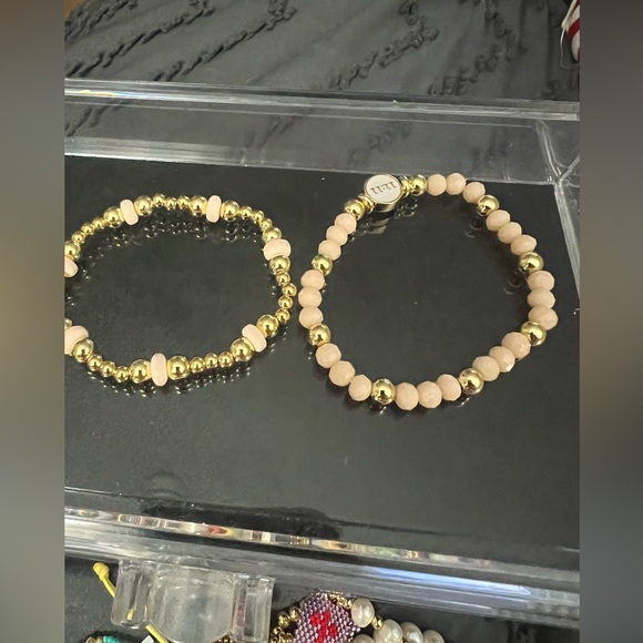 2pieces - Picture 1 of 2